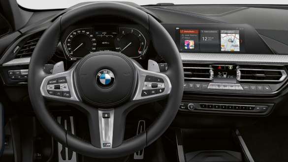 BMW 1 serijos (F40) <i>M Sport</i> vairo mechanizmas BMW 1 serijos (F40) su <i>M Sport</i> vairo mechanizmu