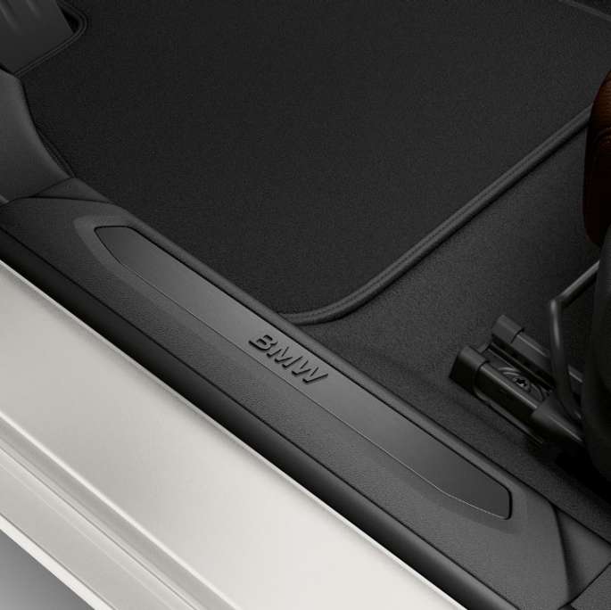 Durelių slenksčių apdaila BMW 2 serijos Gran kupė Model Advantage serija Durelių slenksčių apdaila BMW 2 serijos Gran kupė Model Advantage serija F44 interjeras