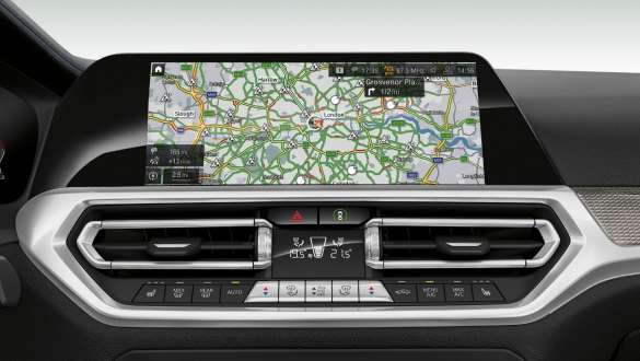 BMW 2 serijos Gran kupė realiu laiku gaunama eismo informacija BMW 2 serijos Gran kupė realiu laiku gaunama eismo informacija