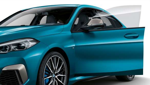 Berėmės durelės, BMW 2 serijos Gran kupė (F44) Berėmės durelės, BMW 2 serijos Gran kupė (F44) mėlynos metalizuotos <i>Snapper Rocks Blue</i> kėbulo spalvos, eksterjeras