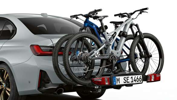 BMW dviračių laikiklis <i>Rear Bicycle Rack Pro 2.0</i> BMW 3 sedanas LCI G20, dviračių laikiklis BMW <i>Rear Bicycle Rack Pro 2.0</i>