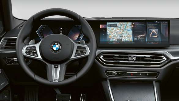 Moderni vairuotojo erdvė BMW 3 serijos sedanas LCI G20 moderni vairuotojo erdvė