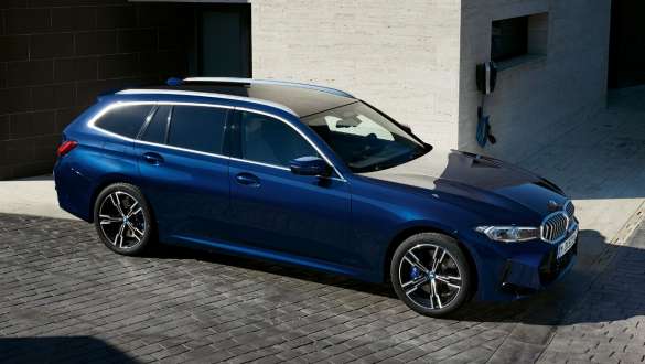 Viskas, ką jums reikia žinoti apie nuvažiuojamą atstumą BMW 3 serijos įkraunamo hibridinio Touring G21 trijų ketvirčių vaizdas šono