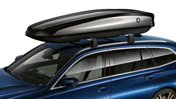 Juodos spalvos/<i>Titanium Silver</i> spalvos BMW stogo bagažinė 520 BMW 3 serijos Touring LCI G21 juodos<i>/Titanium Silver</i> spalvos BMW stogo bagažinė 520