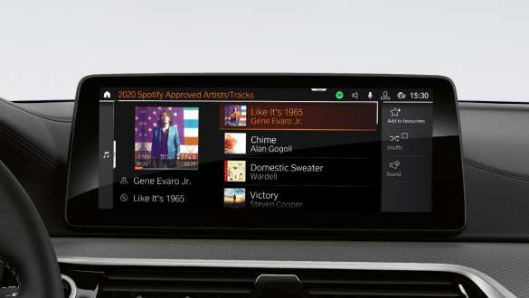 Connected Music, BMW 5 serijos sedanas G30 Connected Music, BMW 5 serijos sedano G30 Facelift 2020 interjeras, vairuotojo erdvė