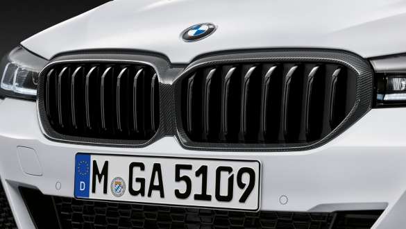 M Performance priekinės grotelės iš anglies pluošto, BMW 5 serijos sedanas G30 M Performance priekinės grotelės iš anglies pluošto, BMW 5 serijos sedanas G30