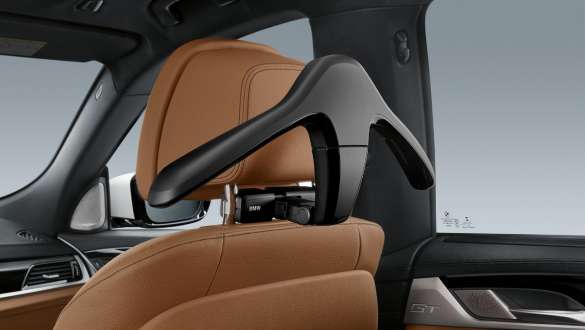 BMW juodas drabužių pakabas, Travel & Comfort, BMW 6 serijos Gran Turismo G32 2020 BMW juodas drabužių pakabas, Travel & Comfort, BMW 6 serijos Gran Turismo G32 2020 vaizdas iš arti