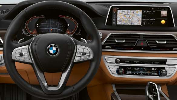 BMW 7 serijos sedanas: BMW Live Cockpit Professional BMW 7 serijos sedanas: ekrane BMW Live Cockpit Professional