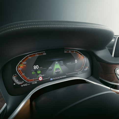 BMW 7 serijos sedanas: „BMW Live Cockpit Professional“ BMW 7 serijos sedanas: priartintas „BMW Live Cockpit Professional“ vaizdas