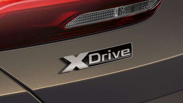 BMW M850i xDrive „Dravit Grey“ pilko metaliko spalvos, xDrive ženklas. BMW M850i xDrive „Dravit Grey“ pilko metaliko spalvos, xDrive ženklas.