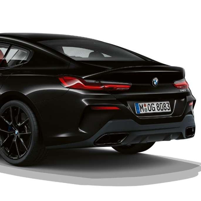 M Sport paketo trijų ketvirčių vaizdas iš galo BMW 8 serijos Gran kupė, M Sport paketo trijų ketvirčių vaizdas iš galo
