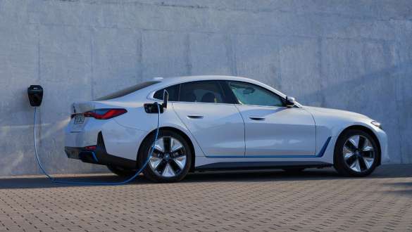 BMW i4 eDrive40 (G26) 2021 Įkrovimas namuose BMW i4 eDrive40 (G26) 2021 Įkrovimas namuose