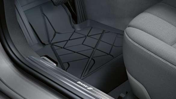 BMW visiems metų laikams tinkantys priekiniai kilimėliai BMW M760e xDrive sedanas G70 BMW visiems metų laikams tinkantys priekiniai kilimėliai BMW M760e xDrive sedanas G70