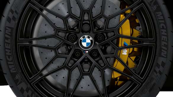 M anglies pluošto keraminiai stabdžiai, BMW M3 Competition sedanas G80 2020 BMW M3 Competition sedanas G80 2020, M anglies pluošto keraminių stabdžių vaizdas iš arti