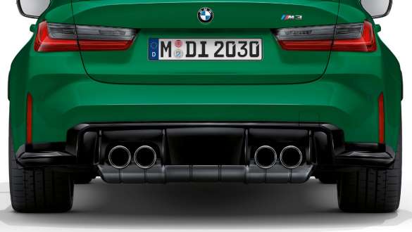 Išmetimo angų chromo apdaila, BMW M3 sedanas G80 2020 BMW M3 sedanas G80 2020 žalios Isle of Man Green metalizuotos spalvos, išmetimo angų chromo apdaila,vaizdas iš galo
