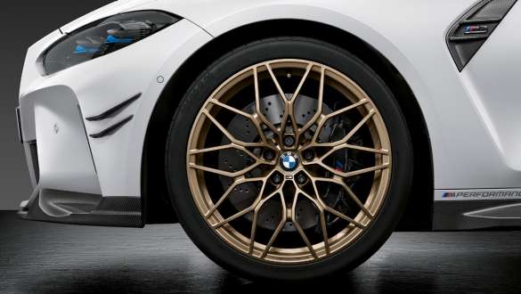 20/21 colių M Performance kaltiniai 1000 M ratlankiai Frozen Gold Bronze spalvos, BMW M3 sedanas G80 2020 BMW M3 sedanas G80 2020, 20/21 colių M Performance kaltiniai 1000 M ratlankiai Frozen Gold Bronze spalvos, ratlankio vaizdas iš arti