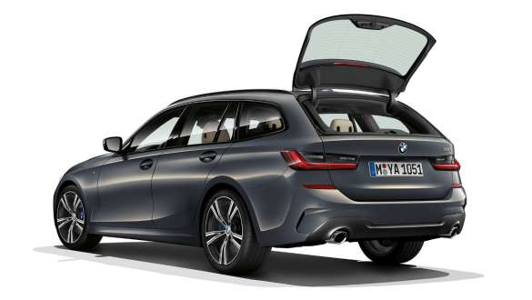 BMW M340i xDrive Touring BMW M340d xDrive Touring (G21), atskirai atidaromas galinis langas BMW M340i xDrive Touring BMW M340d xDrive Touring (G21), atskirai atidaromas galinis langas