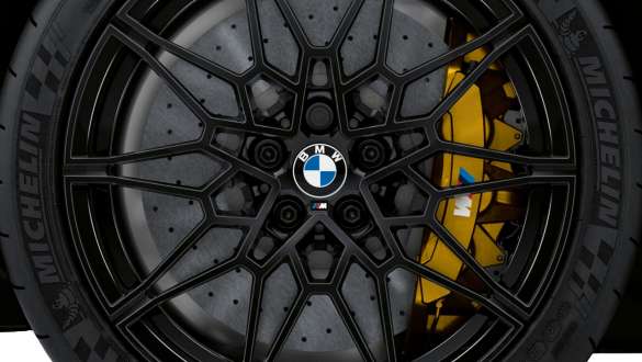 M anglies pluošto keraminiai stabdžiai, BMW M4 Competition kupė G82 2020 BMW M4 Competition kupė G82 2020, M anglies pluošto keraminių stabdžių vaizdas iš arti