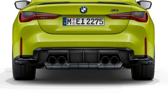 M Sport išmetimo sistema BMW M4 Competition kupė G82 2020 BMW M4 Competition kupė G82 2020, <i>M Sport</i> išmetimo sistemos vaizdas iš galo
