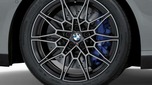 M Compound sudėtiniai stabdžiai BMW M4 kupė G82 2020 BMW M4 kupė G82 2020 <i>M Compound</i> sudėtinių stabdžių vaizdas iš arti
