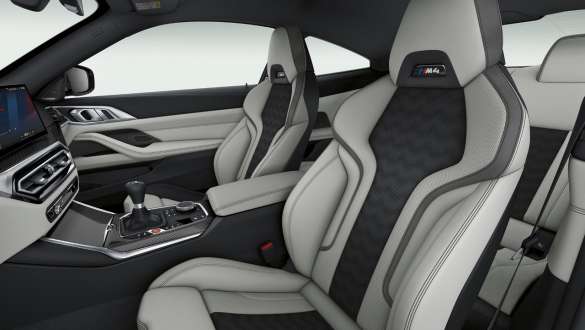 M sportinės sėdynės BMW M4 kupė G82 2020 BMW M4 kupė G82 2020 M sportinės sėdynės interjeras