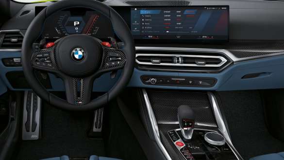 Centrinė valdymo konsolė valdymo skydas BMW M4 kupė G82 2020 BMW M4 kupė G82 2020 centrinė valdymo konsolė valdymo skydas