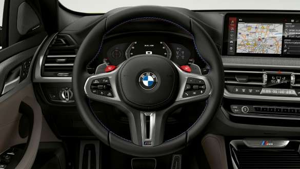 M Servotronic, BMW X4 M F98 LCI Facelift 2021 BMW X4 M F98 LCI Facelift 2021 M Servotronic vairuotojo erdvė