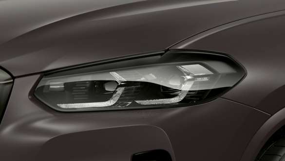 BMW Individual priekiniai žibintai Shadow Line, BMW X4 M40i M40d G02 LCI 2021 BMW X4 M40i M40d G02 LCI 2021 BMW Individual priekiniai žibintai Shadow Line vaizdas iš arti