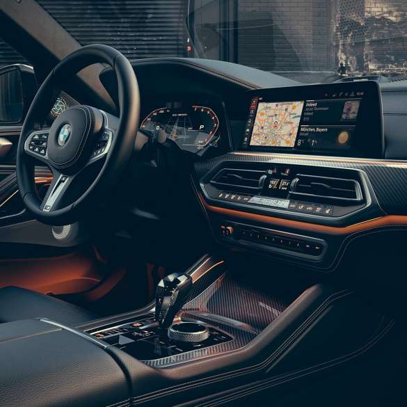 BMW X6 M50i interjero dizainas G06 BMW X6 M50i interjero dizainas G06 vairuotojo erdvė