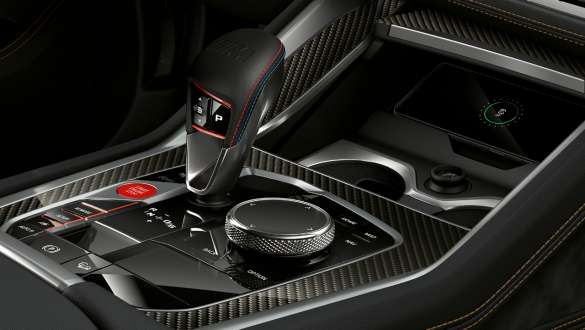 BMW X6 M Competition su M <i>Steptronic </i> transmisija (F96) 8 pavarų <i>M Steptronic</i> transmisija su <i>Drivelogic</i>, BMW X6 M Competition (F96) 2020 SUV interjeras