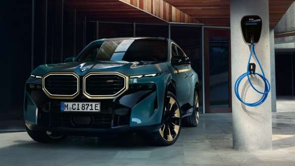 BMW XM G09 Nuvažiuojamas atstumas BMW XM G09 įkraunamas hibridas nuvažiuojamas atstumas