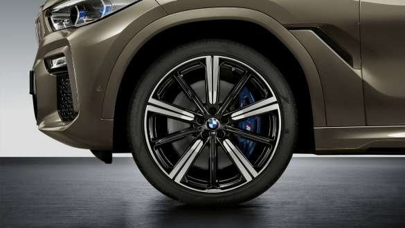 22 colių<i> M Performance</i> dvispalviai <i>Star-spoke style 749 M</i> lengvojo lydinio ratlankiai, BMW X6 (G06) 2019 22 colių<i> M Performance</i> dvispalviai <i>Star-spoke style 749 M</i> lengvojo lydinio ratlankiai, BMW X6 (G06) 2019