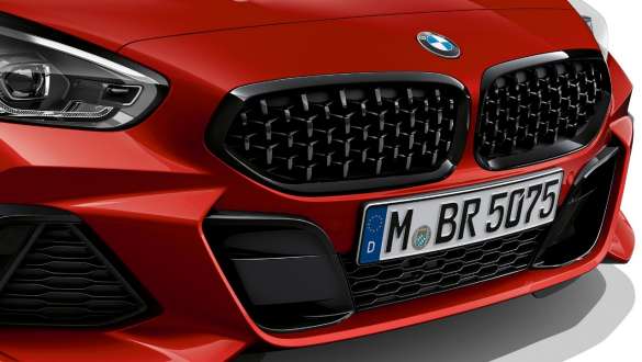 BMW Z4 Roadster grotelės BMW Z4 Roadster grotelės su tinkliniu dizainu
