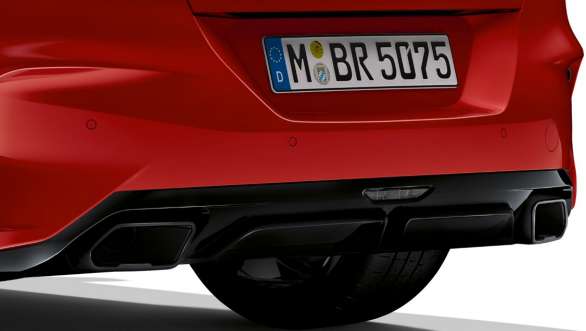 BMW Z4 Roadster išmetimo vamzdžių apdaila. BMW Z4 Roadster išmetimo vamzdžių apdaila.