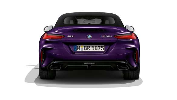 BMW Z4 G29 <i>Thundernight</i> vaizdas iš galo BMW Z4 G29 2022 <i>Thundernight</i> vaizdas iš galo