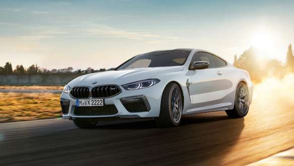 BMW <i>M Performance Parts</i> serijos dalys, BMW M8 kupė (F92) BMW <i>M Performance Parts</i> dalys, BMW M8 kupė (F92) trijų ketvirčių vaizdas iš priekio
