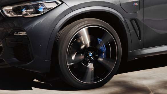 BMW slankiojantis stebulės dangtelis BMW ratlankių ir padangų aksesuarai ir priedai, BMW slankiojantis stebulės dangtelis