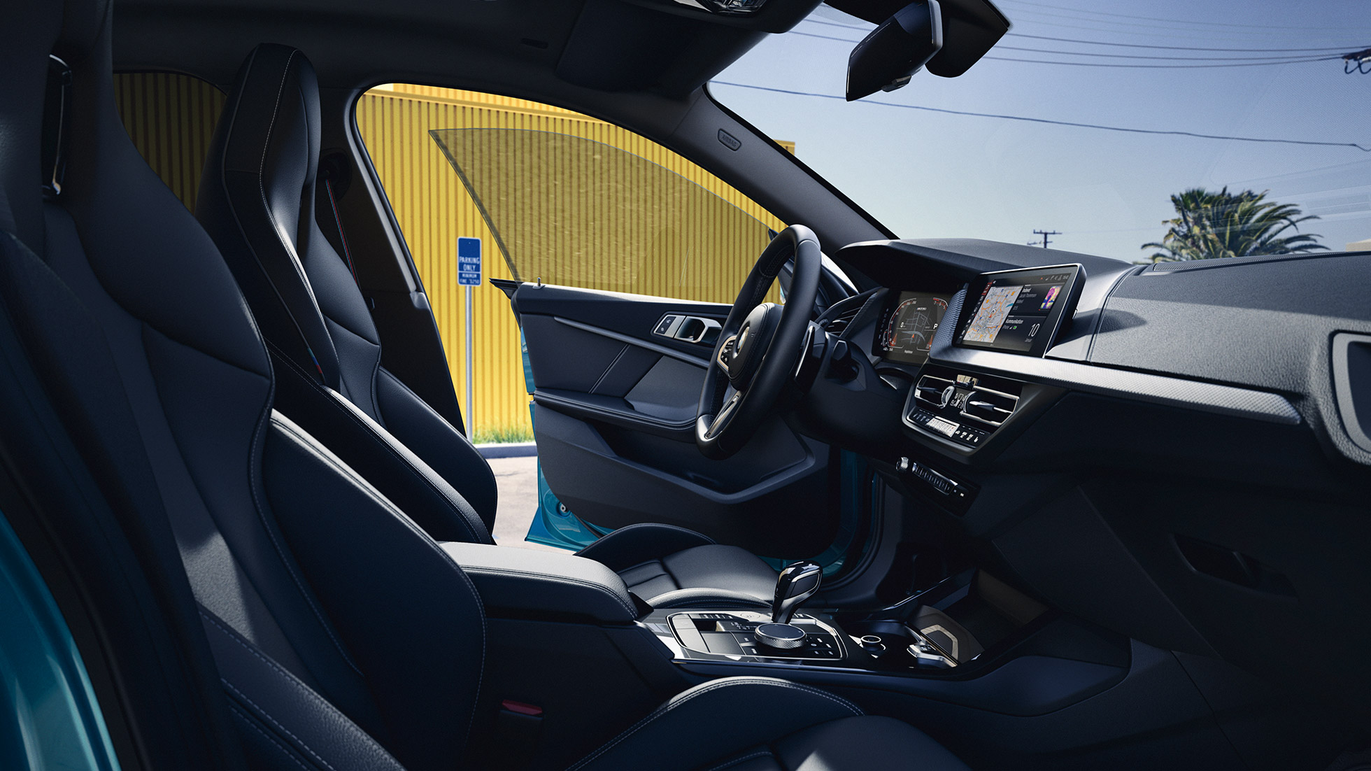 BMW 2 serijos Gran kupė su BMW Live Cockpit Professional BMW 2 serijos Gran kupė su BMW Live Cockpit Professional F44 interjeras