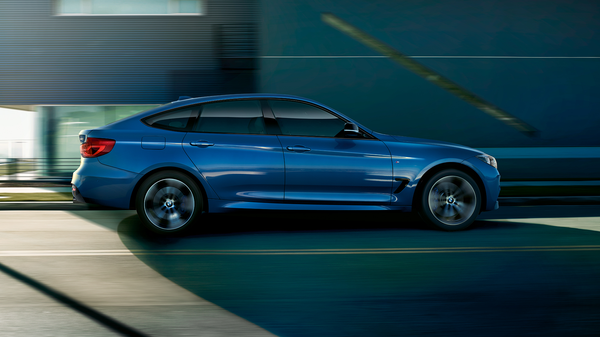 BMW 3 serijos Gran Turismo, trijų ketvirčių vaizdas iš galo BMW 3 serijos Gran Turismo, trijų ketvirčių vaizdas iš galo