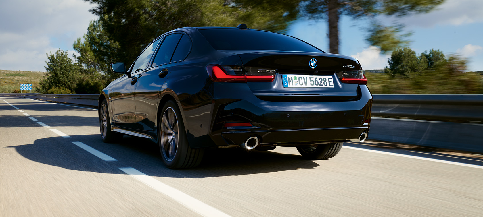 Vaizdo įrašas apie BMW 3 serijos įkraunamą hibridinį sedaną G20 Vaizdo įrašas apie BMW 3 serijos įkraunamą hibridinį sedaną G20