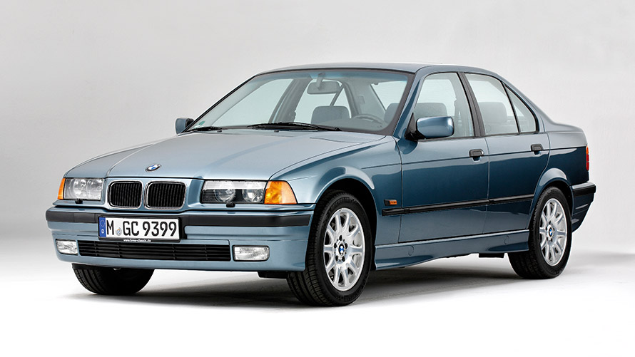 BMW 3 serijos sedanas E36 trečioji karta trijų ketvirčių vaizdas iš priekio BMW 3 serijos modeliai BMW 3 serijos sedanas E36 trečioji karta trijų ketvirčių vaizdas iš priekio