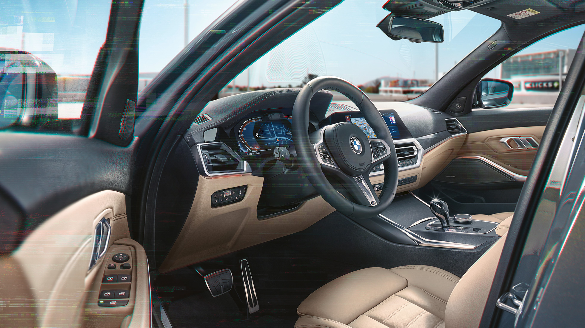 BMW 3 serijos Touring, vairuotojo erdvės vaizdas iš arti BMW 3 serijos Touring, vairuotojo erdvės vaizdas miesto fone iš arti