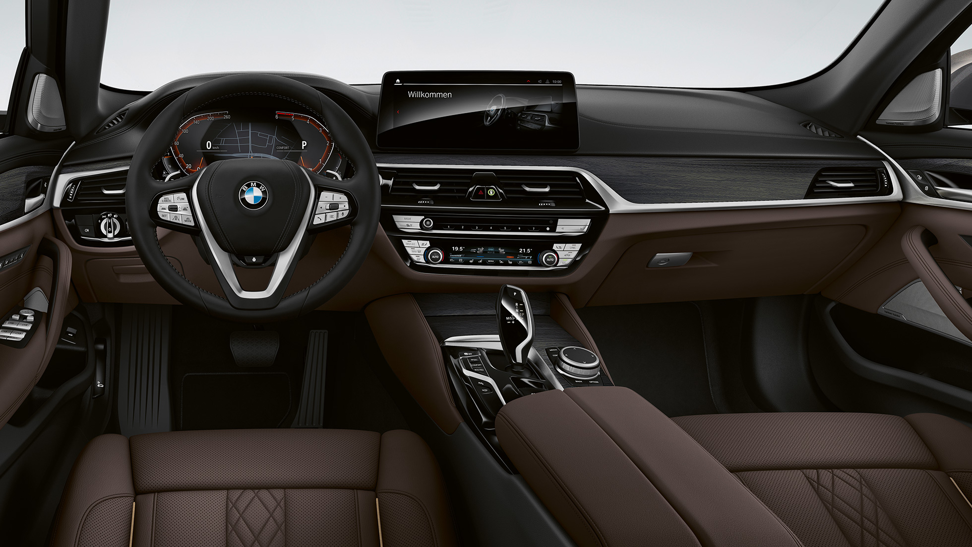 Vairuotojo erdvė, BMW 5 serijos sedanas G30 Luxury Line Vairuotojo erdvė BMW 5 serijos sedanas 520d xDrive G30 2020 Luxury Line, išskirtinė mokos spalvos Nappa oda su išskirtinėmis siūlėmis ir kontrastingais apvadais, interjeras