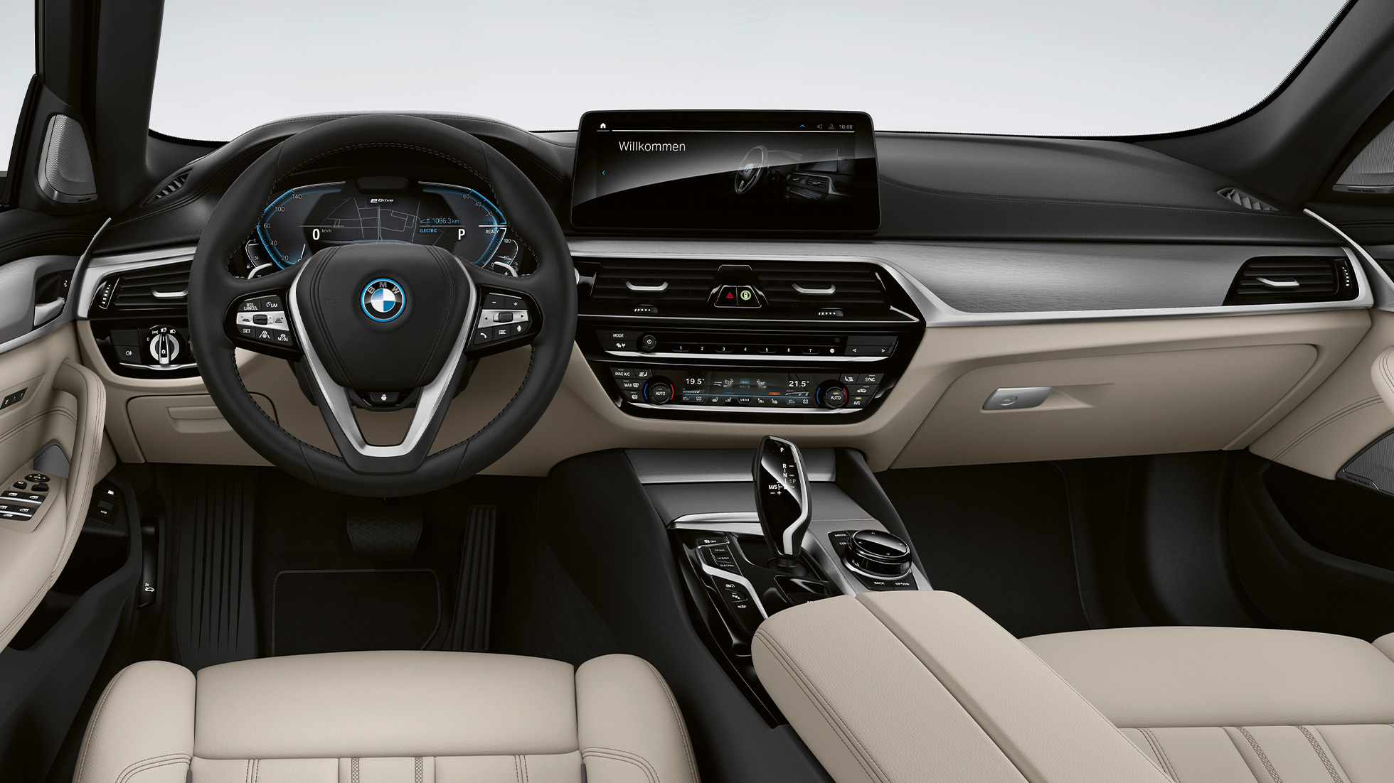 Vairuotojo erdvė, BMW 5 serijos Touring G31 bazinės komplektacijos Vairuotojo erdvė BMW 5 serijos Touring 530i G31 2020 bazinės komplektacijos, Dakota odos apmušalai dramblio kaulo spalvos su išskirtinėmis siūlėmis ir kontrastingais apvadais, interjeras