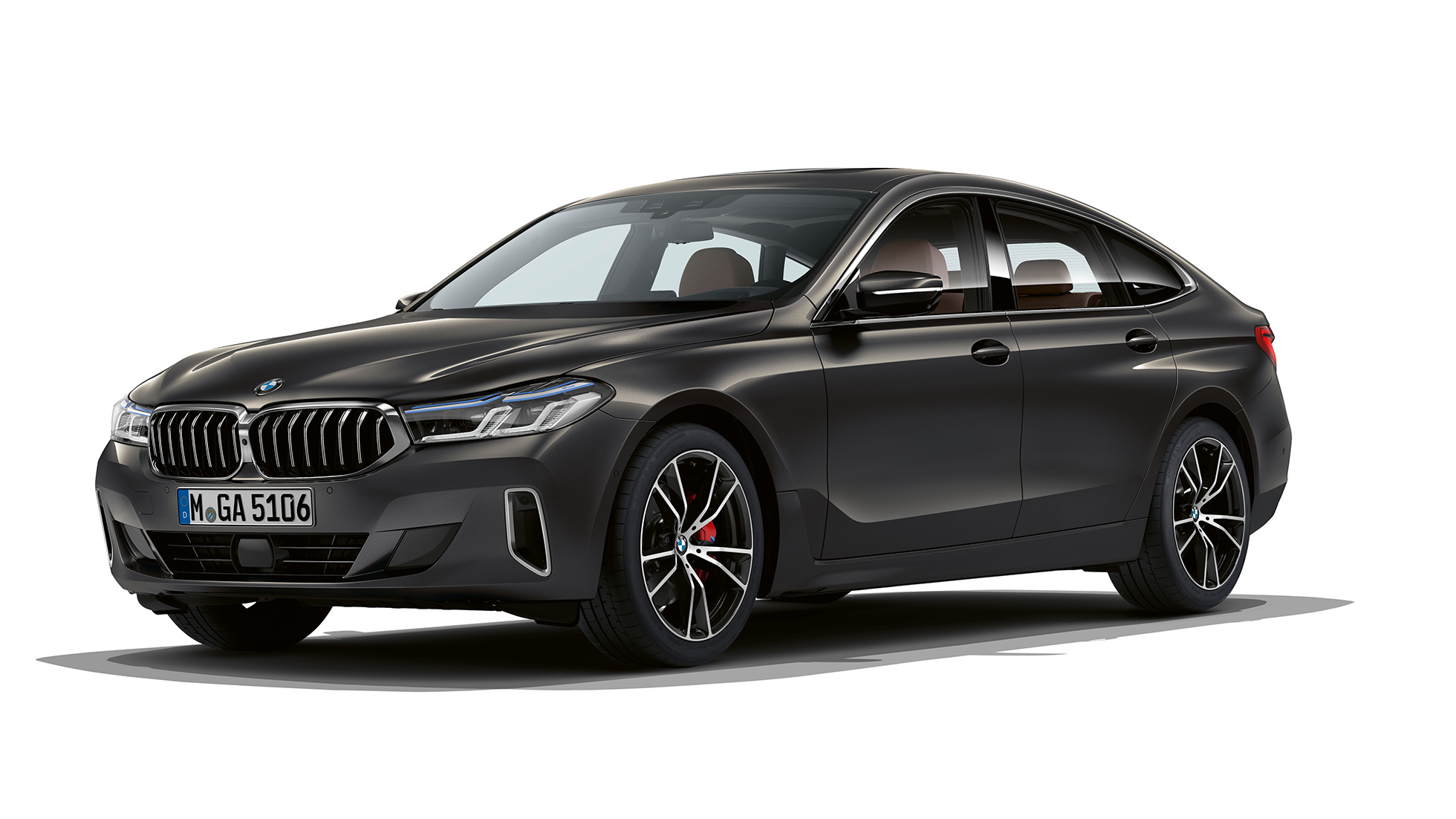 BMW 6 serijos Gran Turismo G32 2020 Luxury Line modelis BMW 6 serijos Gran Turismo G32 640d xDrive 2020 Luxury Line modelis pilkos Dravit Grey spalvos, trijų ketvirčių vaidas iš priekio