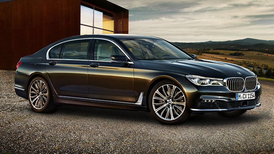 BMW 7 serijos sedanas (G12) 7/8 stovinčio automobilio vaizdas iš šono BMW 7 serijos sedanas (G12) 7/8 stovinčio automobilio vaizdas iš šono