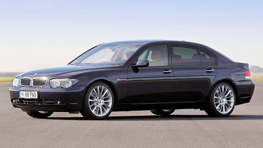 BMW 7 serijos sedanas (E66) 7/8 stovinčio automobilio vaizdas iš šono BMW 7 serijos sedanas (E66) 7/8 stovinčio automobilio vaizdas iš šono