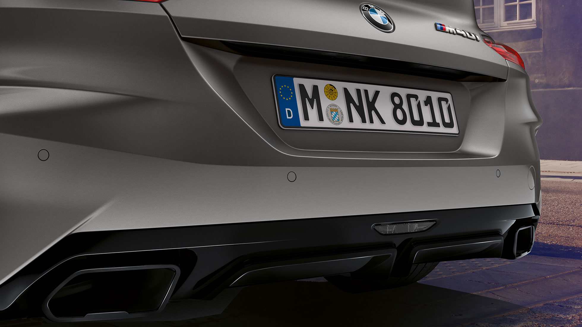 BMW Z4 Roadster M40i išmetimo vamzdžiai BMW Z4 Roadster M40i išmetimo vamzdžiai, G29 2019 BMW Individual Frozen Grey pilko metaliko spalvos, vaizdas iš arti