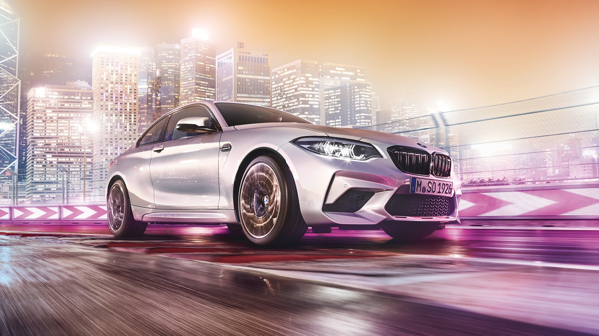 Priekinės dalies dizainas BMW M2 Competition F87 Priekinės dalies dizainas BMW M2 Competition F87 2018 Hockenheim Silver metaliko spalvos trijų ketvirčių vaizdas iš priekio