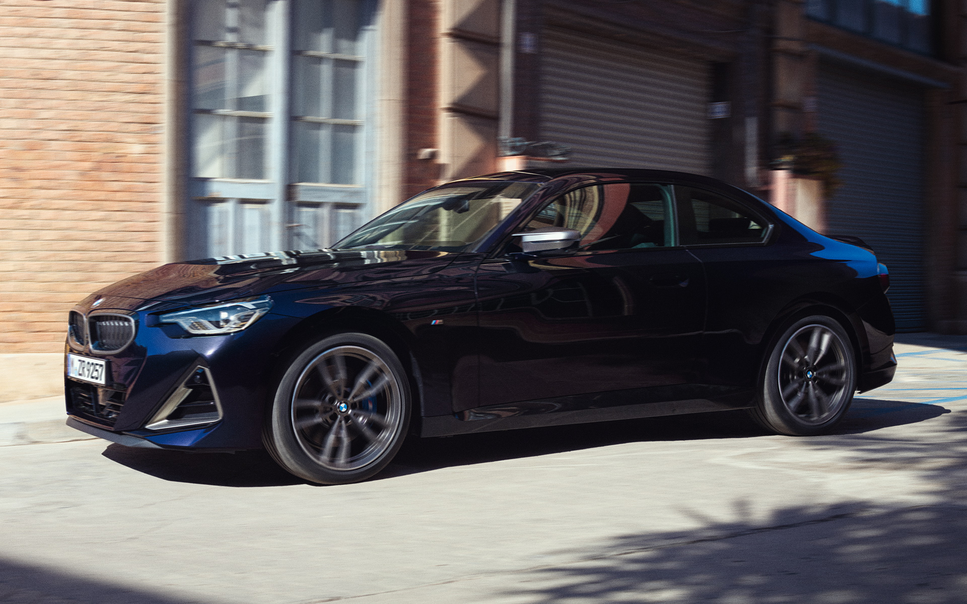 BMW M240i G42 taisyklingų formų dizainas Taisyklingų formų dizainas BMW M240i G42